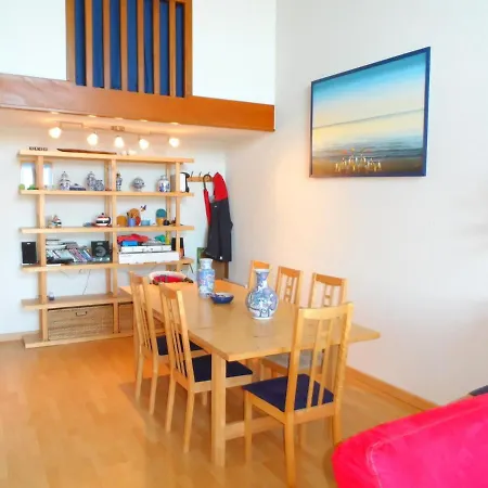 Duplex 4 Pieces Avec Piscine, Jardin Et Parking A - Fr-1-487-282