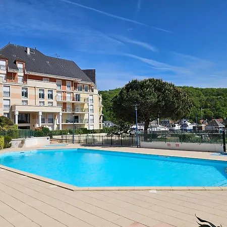 Appartement Duplex 4 Pieces Avec Piscine, Jardin Et Parking A - Fr-1-487-282 *