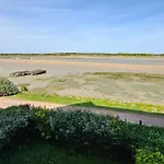 Apartment Duplex 4 Pieces Avec Piscine, Jardin Et Parking A - Fr-1-487-282 Dives-sur-Mer