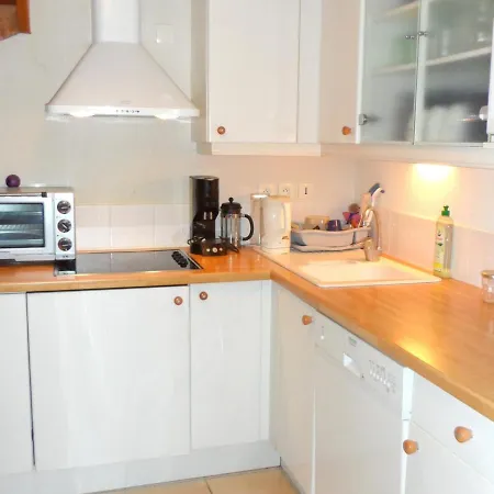 Duplex 4 Pieces Avec Piscine, Jardin Et Parking A - Fr-1-487-282 아파트 *